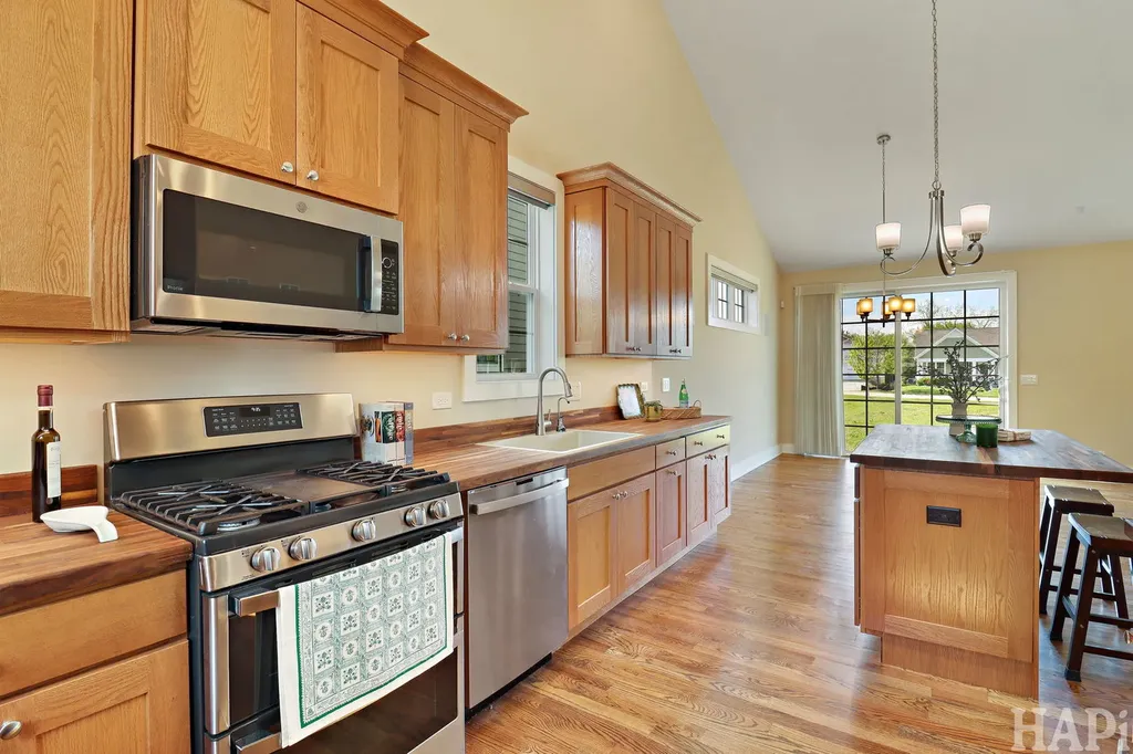 40491 North South Newport Drive Antioch IL 60002