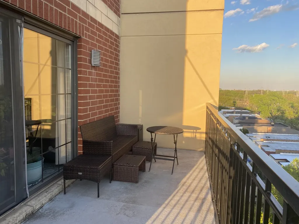 4953 Oakton Street Skokie IL 60077