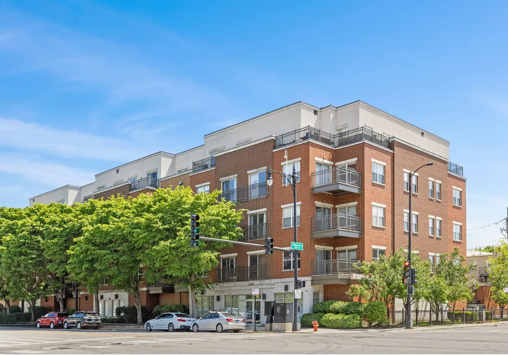 1155 West Roosevelt Road Chicago IL 60608