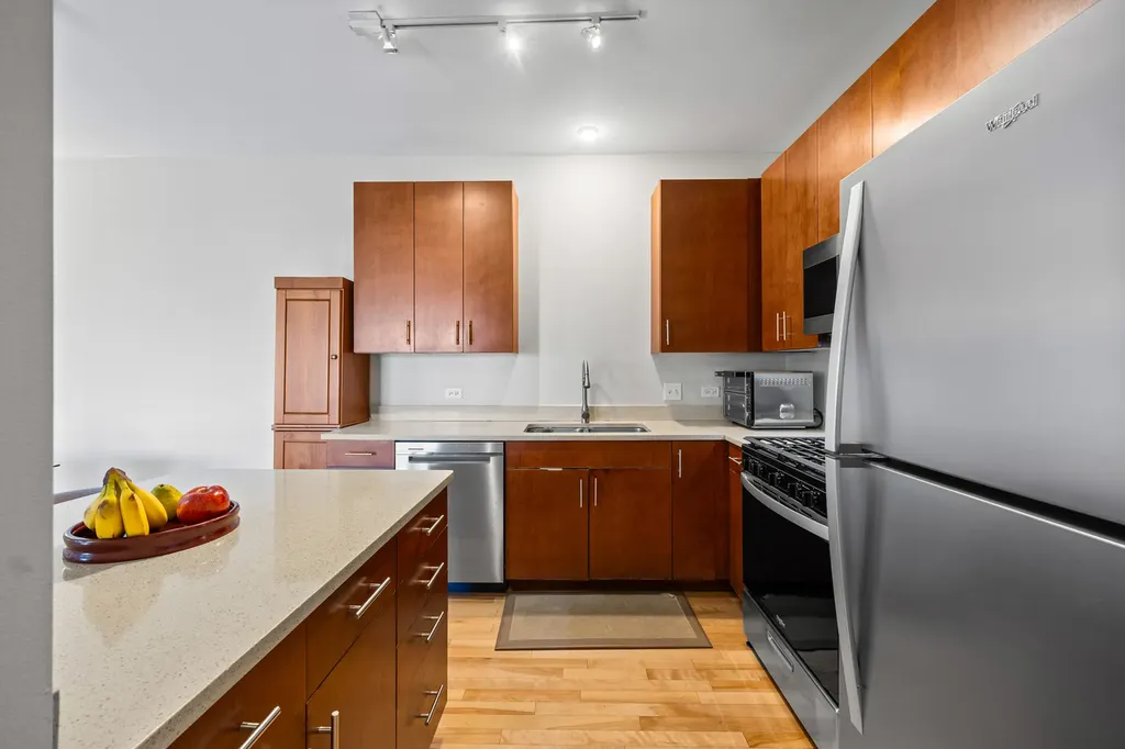 1155 West Roosevelt Road Chicago IL 60608