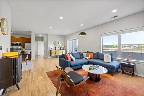 1155 West Roosevelt Road Chicago IL 60608