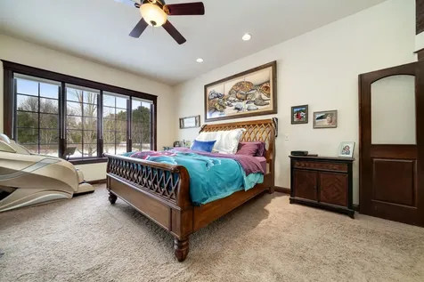 6871 Montague Road Rockford IL 61102