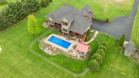 6871 Montague Road Rockford IL 61102