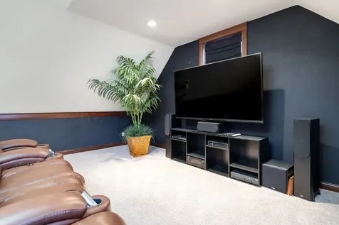 6871 Montague Road Rockford IL 61102
