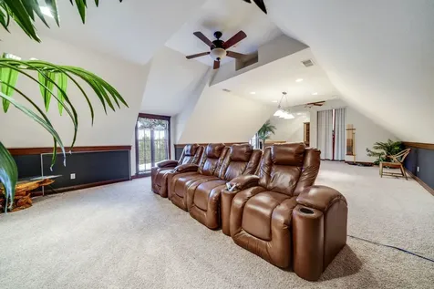 6871 Montague Road Rockford IL 61102