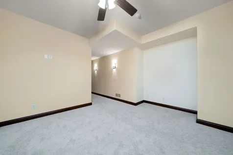 6871 Montague Road Rockford IL 61102