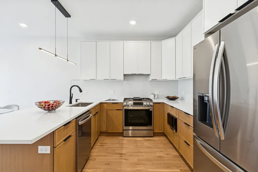 4208 South Calumet Avenue Chicago IL 60653