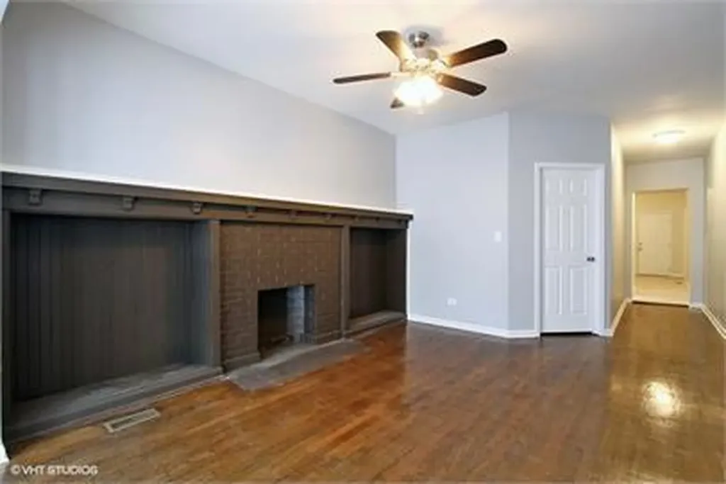 8025 South Ada Street Chicago IL 60620