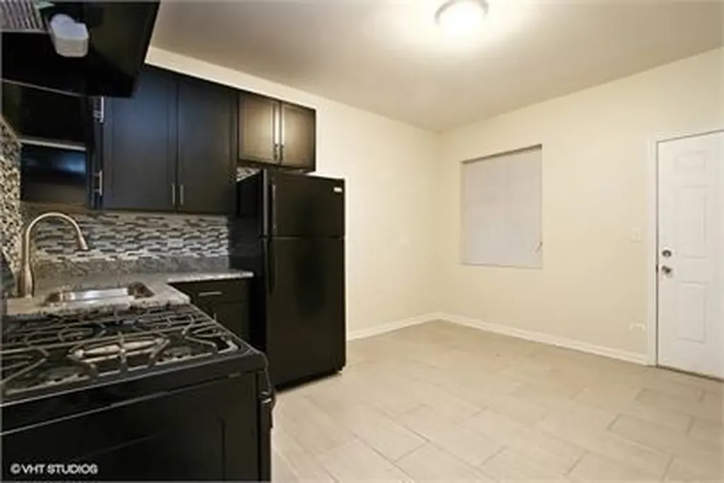 8025 South Ada Street Chicago IL 60620