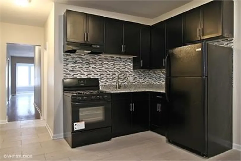 8025 South Ada Street Chicago IL 60620