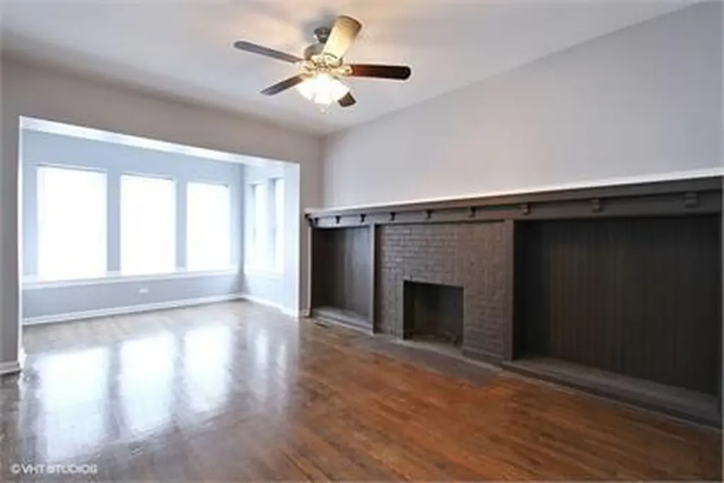 8025 South Ada Street Chicago IL 60620