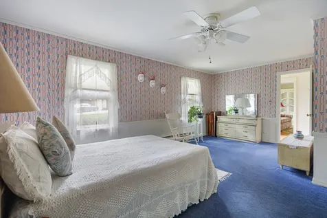 16 Greenridge Road Elgin IL 60120