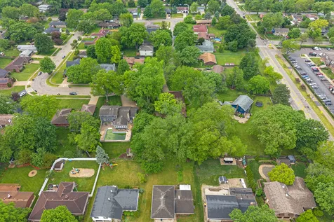 16 Greenridge Road Elgin IL 60120