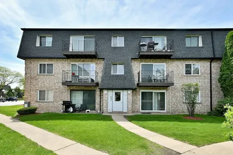 9442 Bay Colony Drive Des Plaines IL 60016