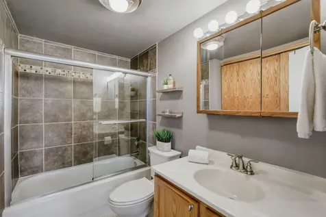 35 South Baybrook Drive Palatine IL 60074
