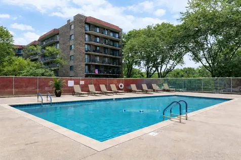 35 South Baybrook Drive Palatine IL 60074