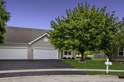 2216 Woodview Avenue Joliet IL 60431