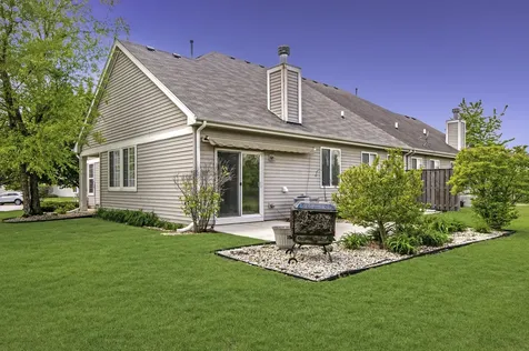 2216 Woodview Avenue Joliet IL 60431