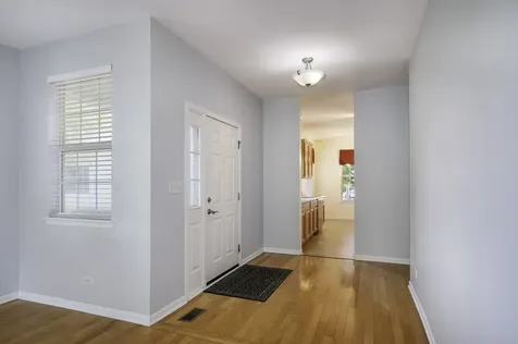 2216 Woodview Avenue Joliet IL 60431
