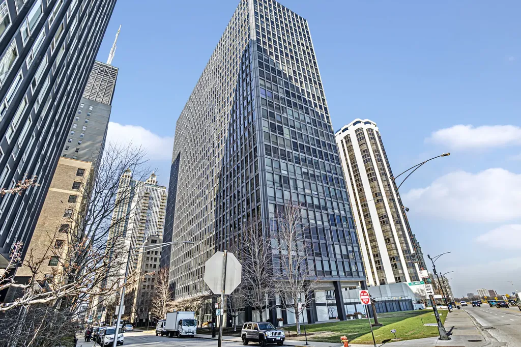 900 North Lake Shore Drive Chicago IL 60611