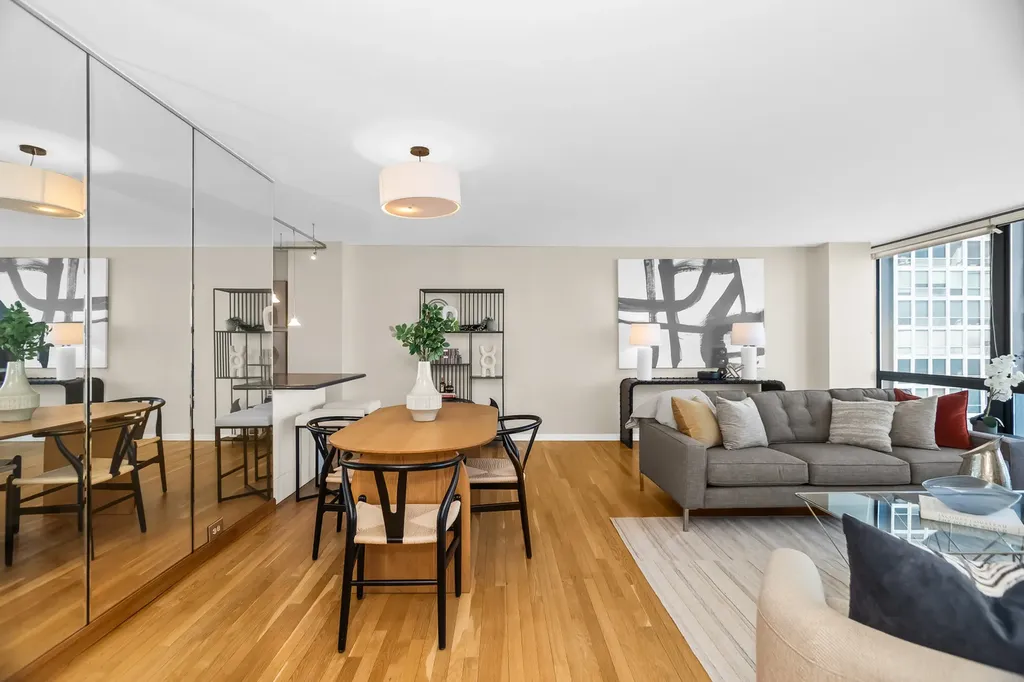 900 North Lake Shore Drive Chicago IL 60611