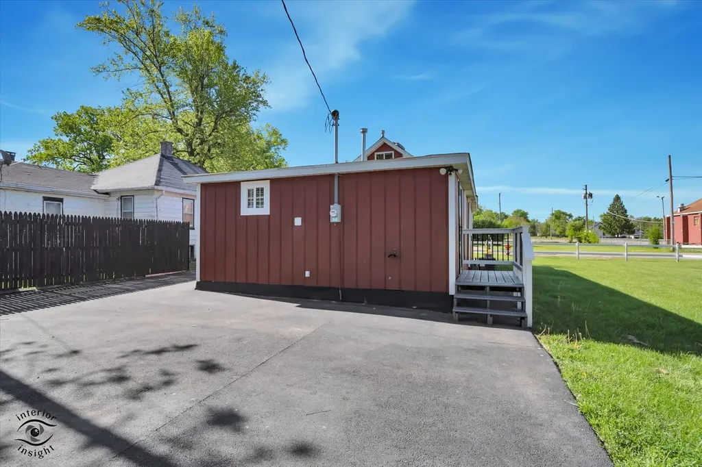201 1/2 Reverend Walton Drive Lockport IL 60441