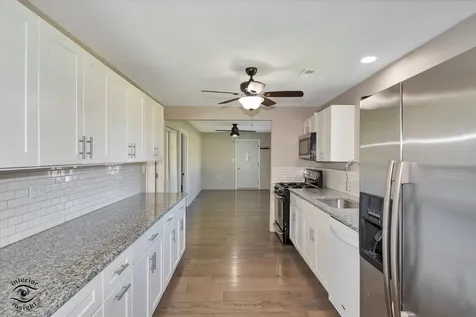 201 1/2 Reverend Walton Drive Lockport IL 60441