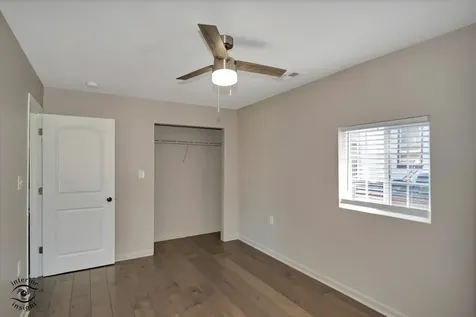 201 1/2 Reverend Walton Drive Lockport IL 60441