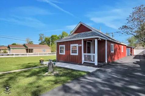 201 1/2 Reverend Walton Drive Lockport IL 60441
