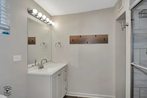 201 1/2 Reverend Walton Drive Lockport IL 60441