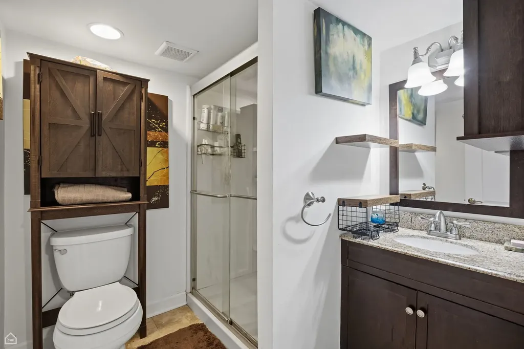 4834 North Mulligan Avenue Chicago IL 60630