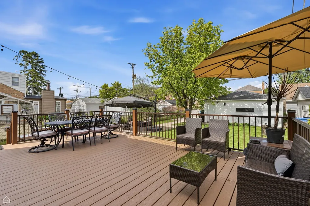 4834 North Mulligan Avenue Chicago IL 60630