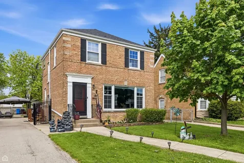 4834 North Mulligan Avenue Chicago IL 60630