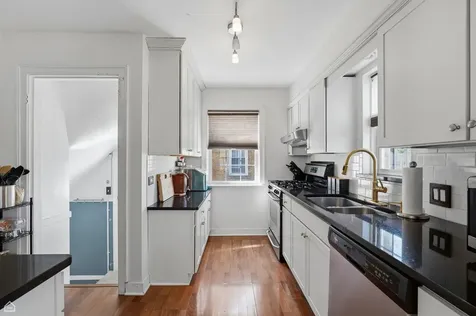 4834 North Mulligan Avenue Chicago IL 60630