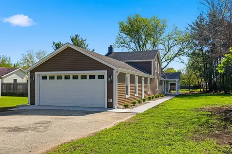 1107 North East Street Marengo IL 60152