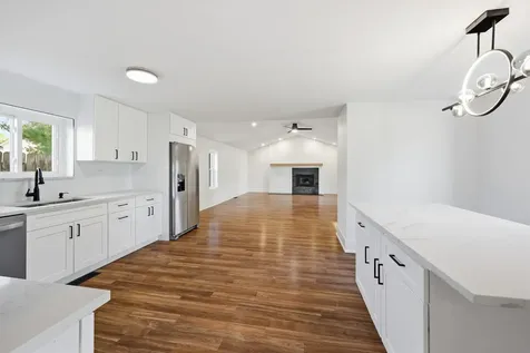 1107 North East Street Marengo IL 60152