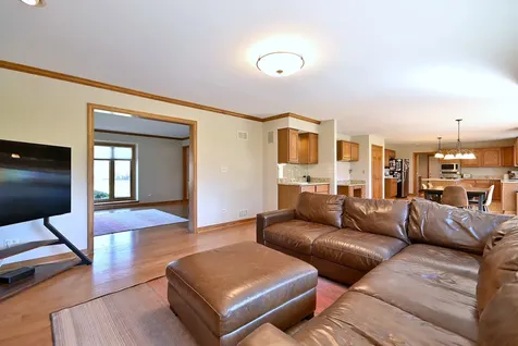 5681 River Park Drive Libertyville IL 60048