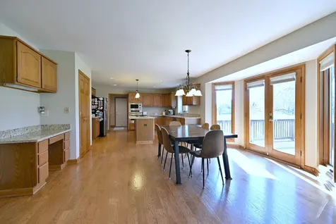 5681 River Park Drive Libertyville IL 60048
