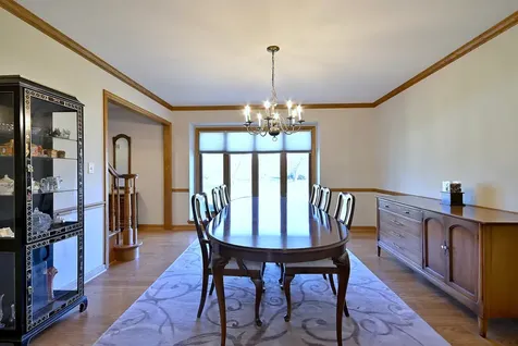 5681 River Park Drive Libertyville IL 60048