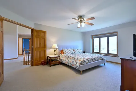 5681 River Park Drive Libertyville IL 60048