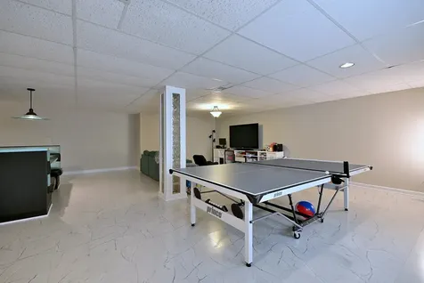 5681 River Park Drive Libertyville IL 60048