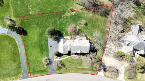 5681 River Park Drive Libertyville IL 60048