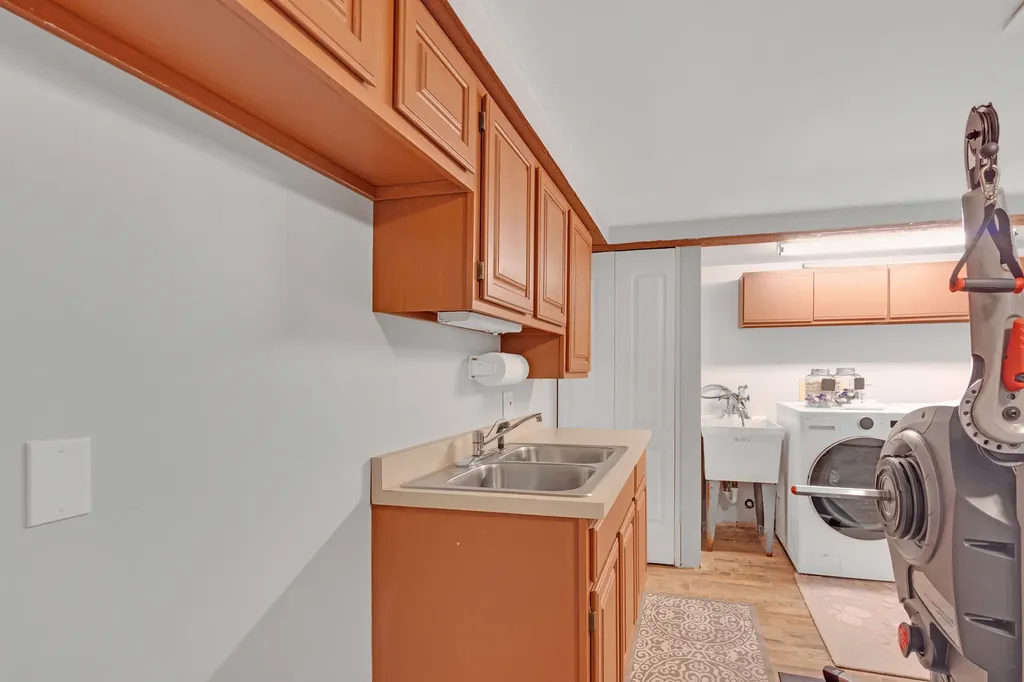 15 Devonshire Drive Oak Brook IL 60523