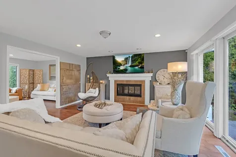 15 Devonshire Drive Oak Brook IL 60523