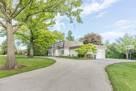 15 Devonshire Drive Oak Brook IL 60523
