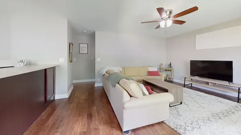 305 Cedar Court Streamwood IL 60107