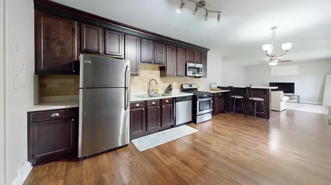305 Cedar Court Streamwood IL 60107