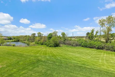 380 Hamilton Road St. Charles IL 60175