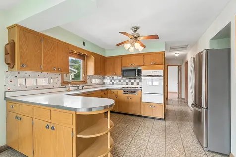4432 West 100th Place Oak Lawn IL 60453