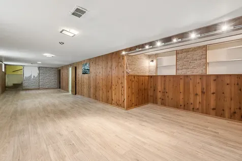 4432 West 100th Place Oak Lawn IL 60453